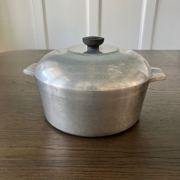 Wagner Ware Other - Wagner Ware Sidney -O- Magnalite 4248 Dutch Oven Cast Aluminum Pot with Lid 5 Qt
